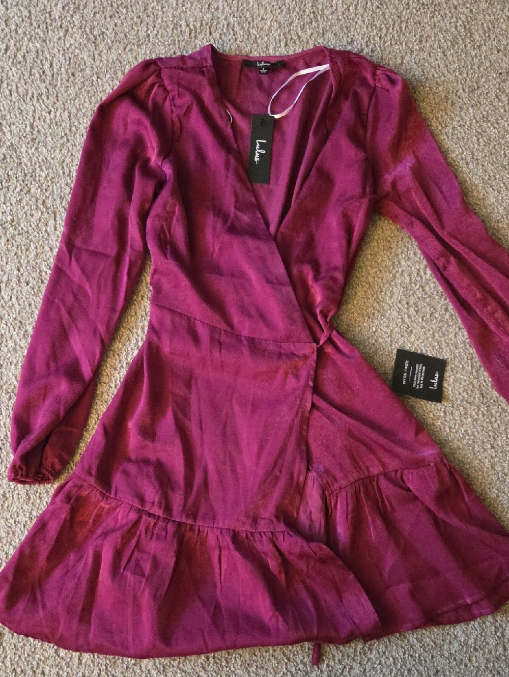 Lulu's Berry Tie-Front Ruffle Hem Dress Size Small NWT